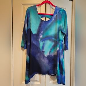 Clara Sunwoo Size 1X Blue/Aqua Sharkbite Tunic Key Hole Back